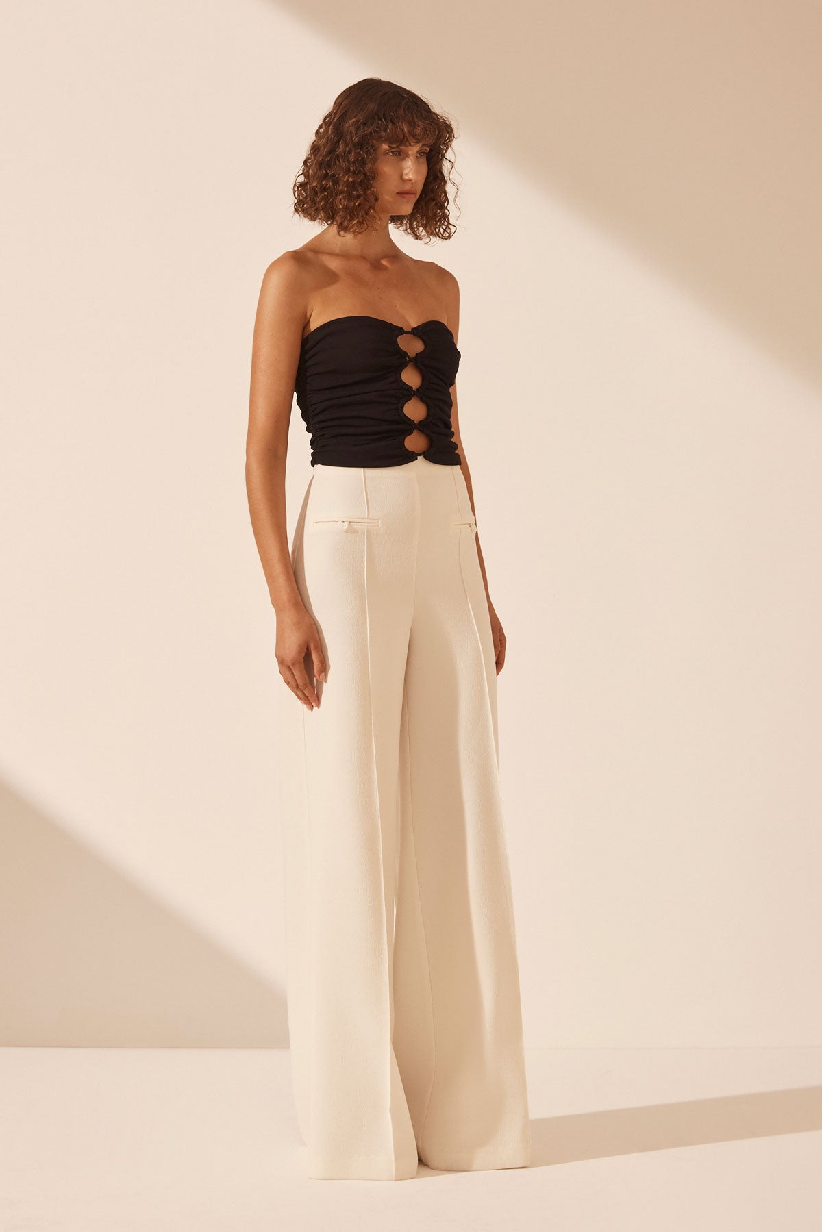 YVETTE LACE UP STRAPLESS TOP - BLACK