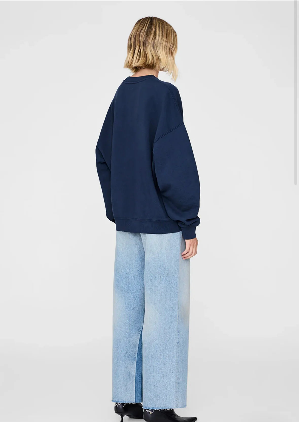 MILES SWEATSHIRT - WASHED NAVY
