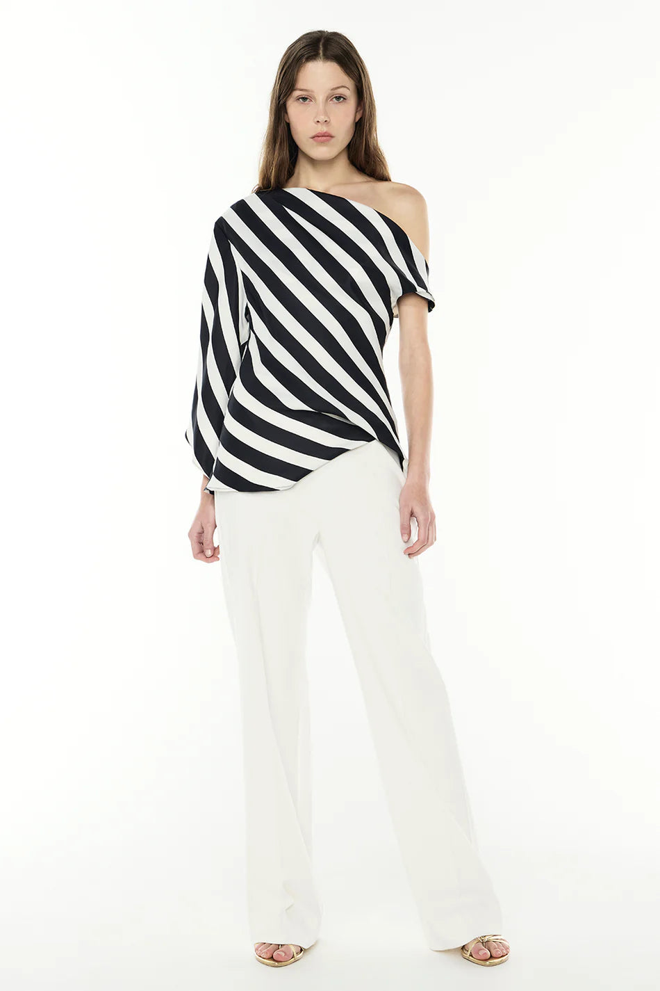 *PREORDER* NEW BEAT TOP - BLACK/WHITE