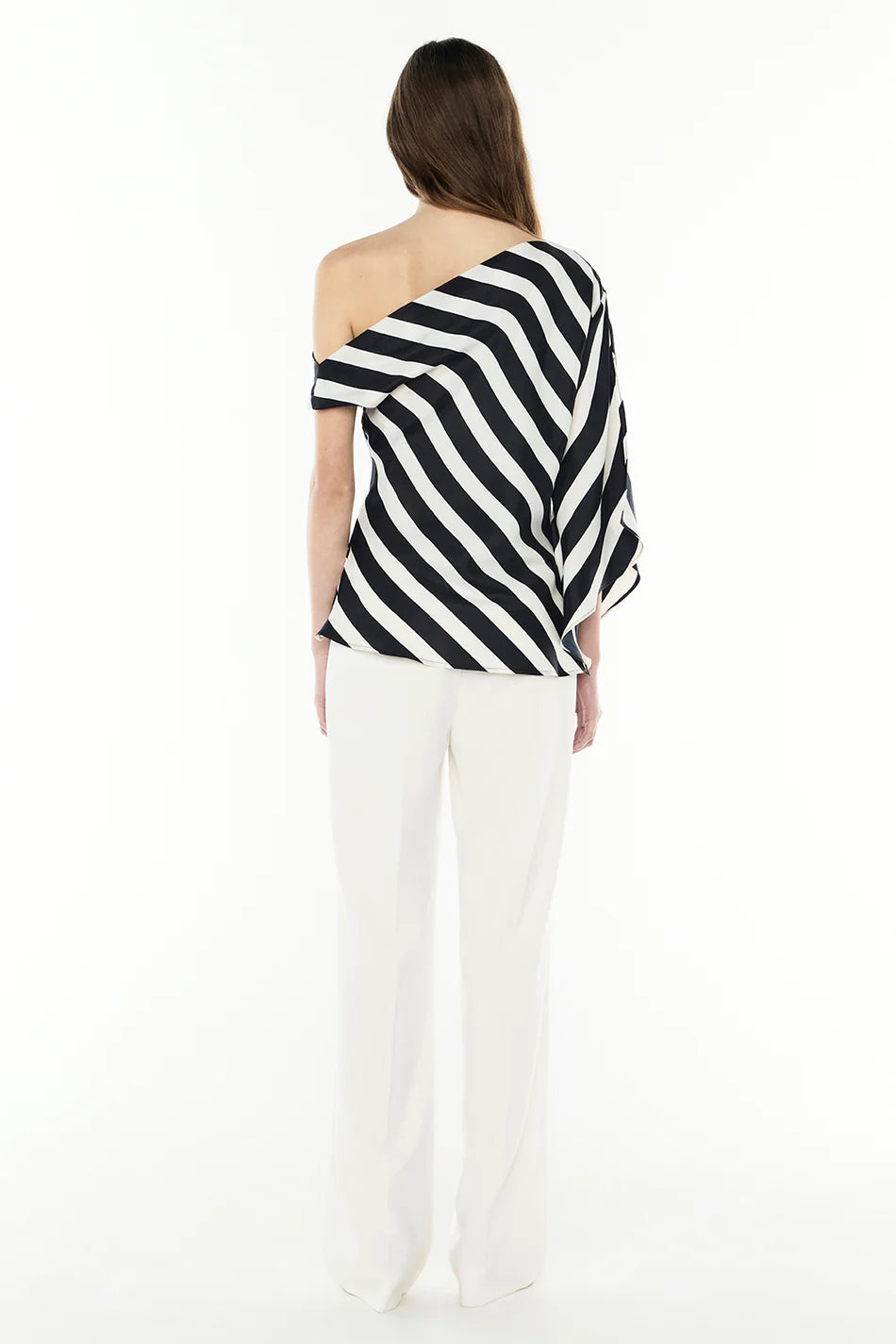 *PREORDER* NEW BEAT TOP - BLACK/WHITE