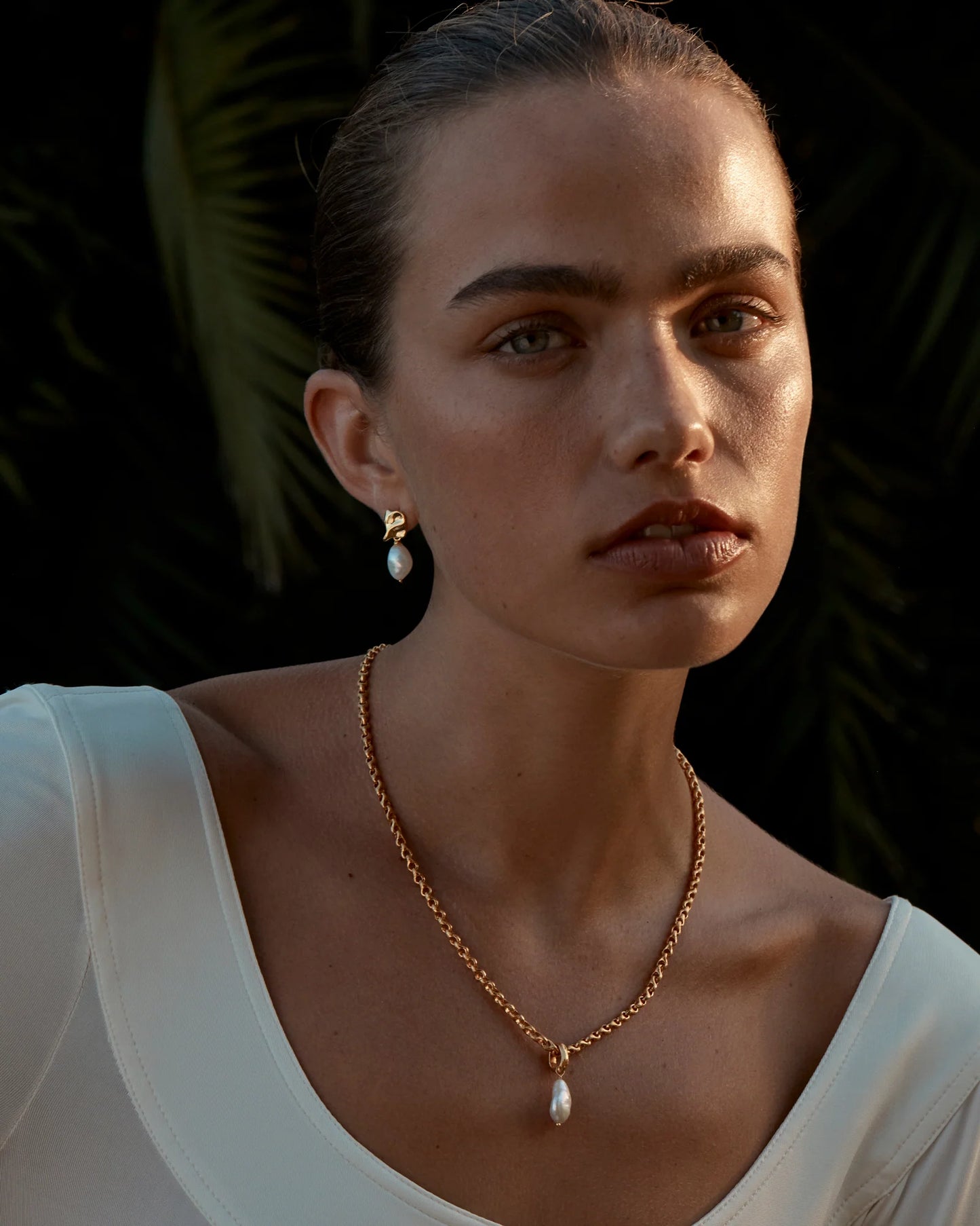 DAFFODIL NECKLACE - GOLD