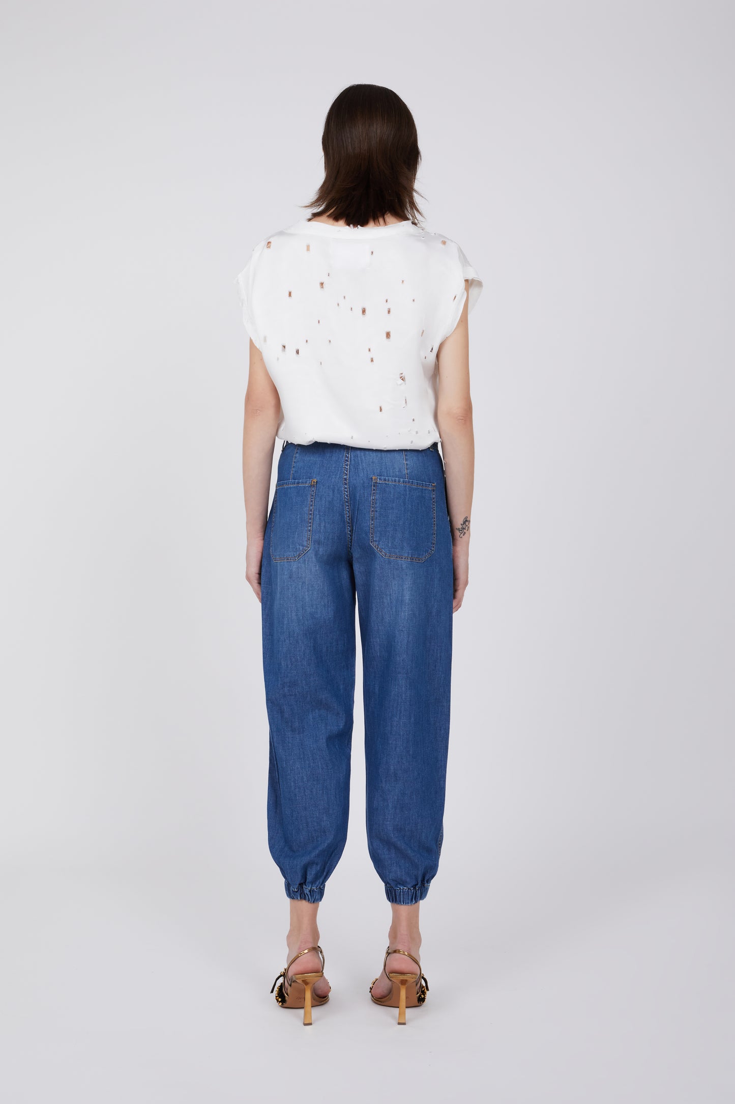 BROKEN V-NECK TEE - NATURAL