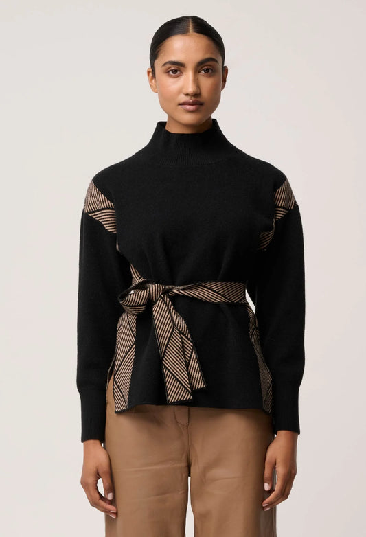 NOMADIC SWEATER - BLACK CHEVRON