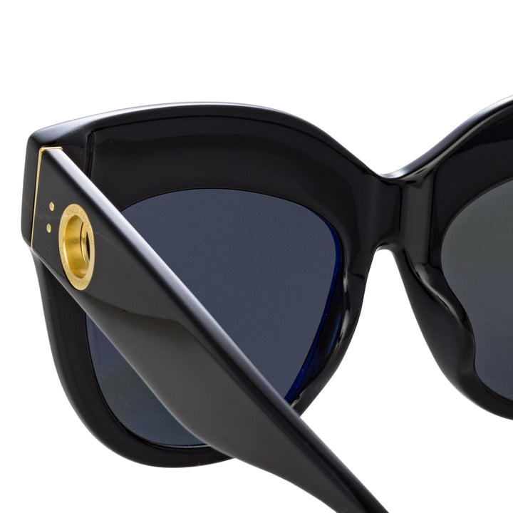 THE DUNAWAY OVERSIZED SUNGLASSES IN BLACK