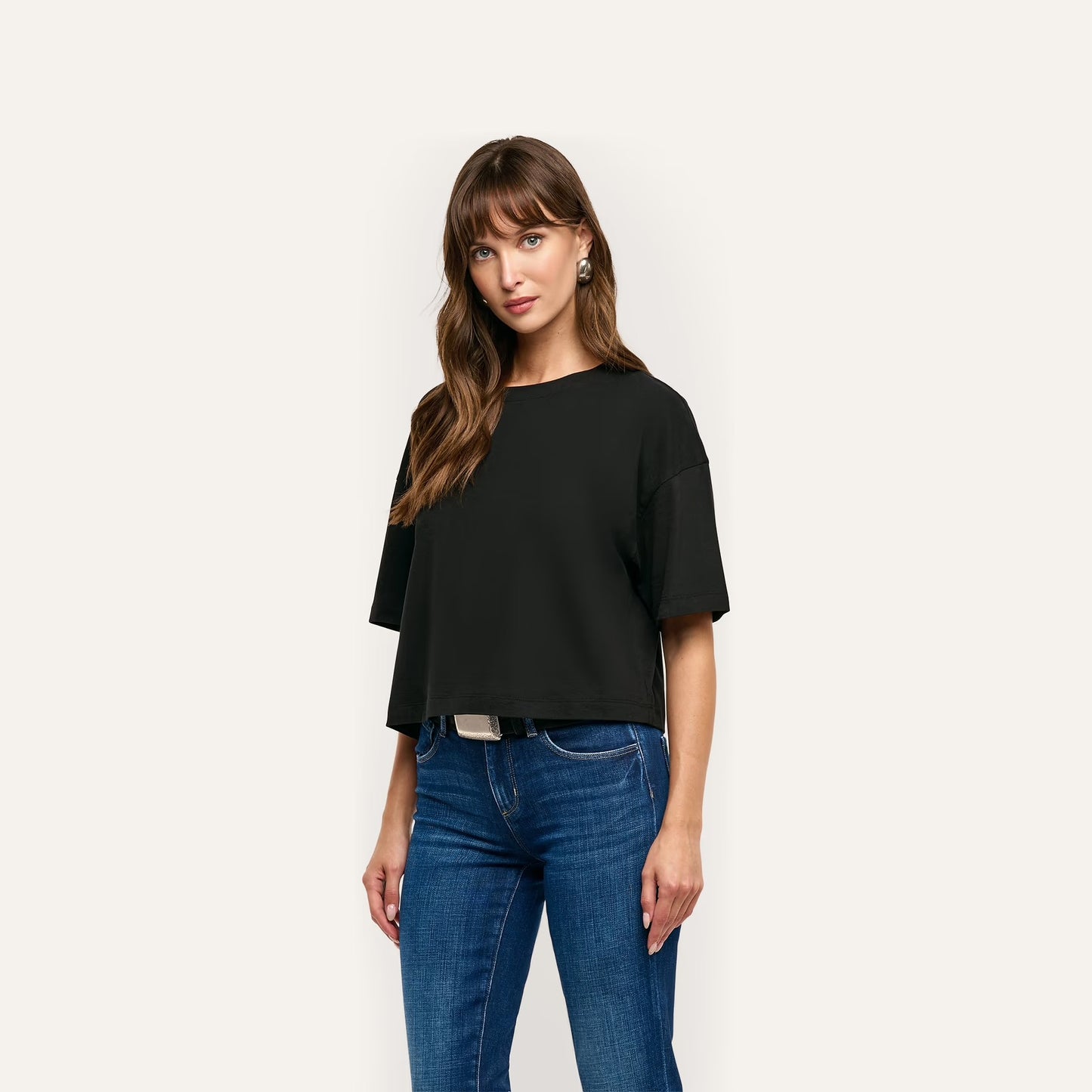 *PREORDER* DARIA OVERSIZED CROP TEE - BLACK