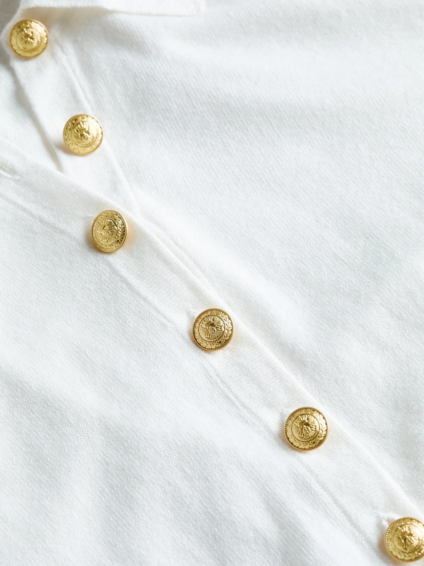 STERLING COLLARED SWEATER - WHITE/GOLD