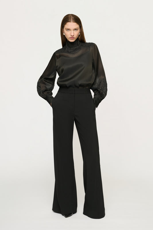 LARISSA EMBROIDERY SHIRT - BLACK