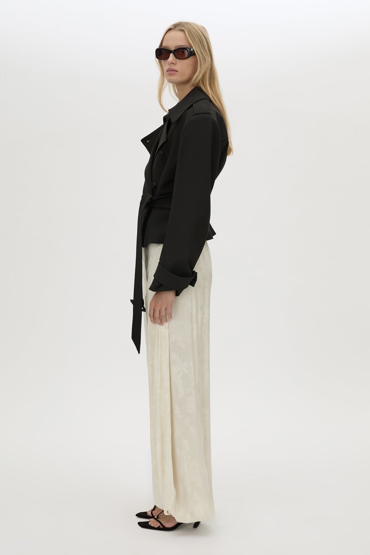 *PREORDER* ASENA SHORT TRENCH - BLACK