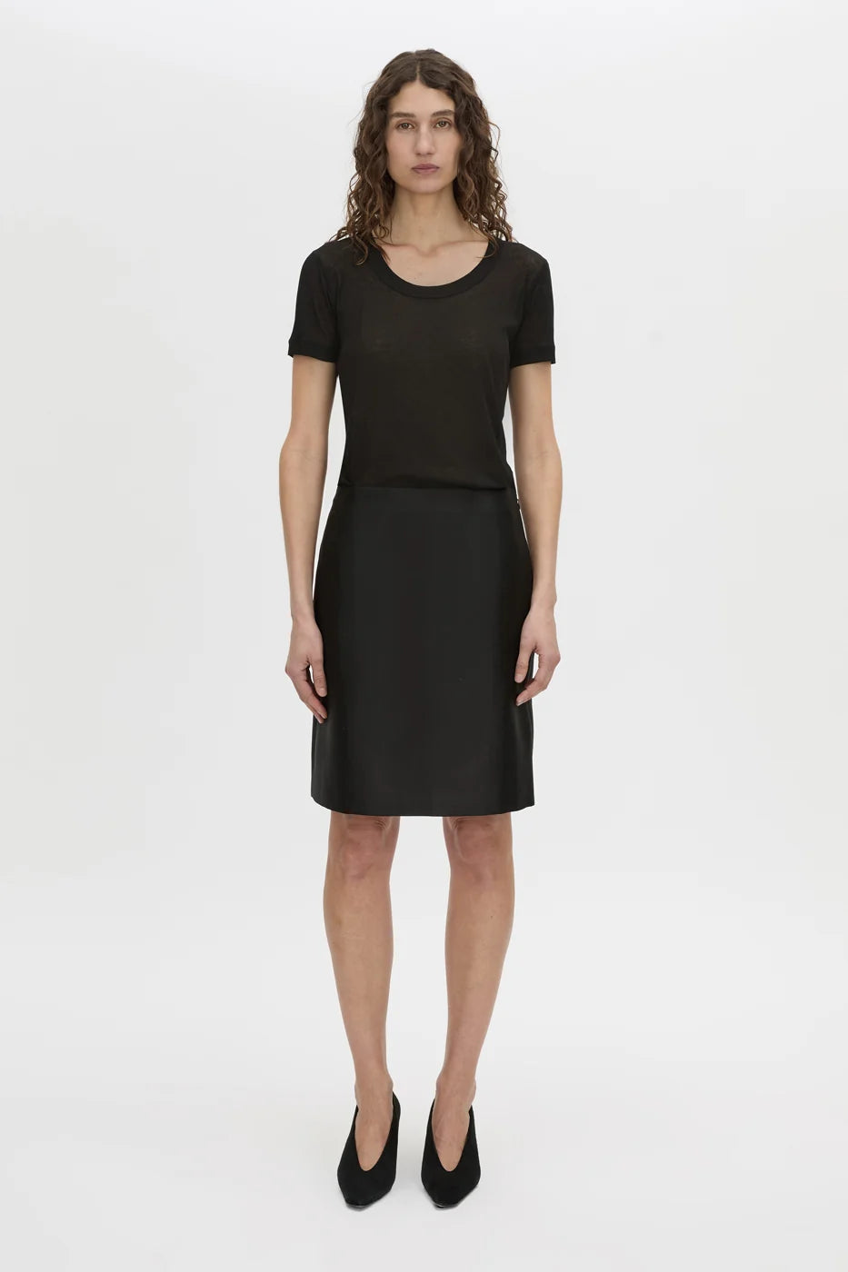 SONA PENCIL SKIRT - BLACK