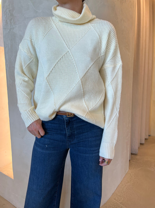 HIGH NECK JUMPER - CREAM