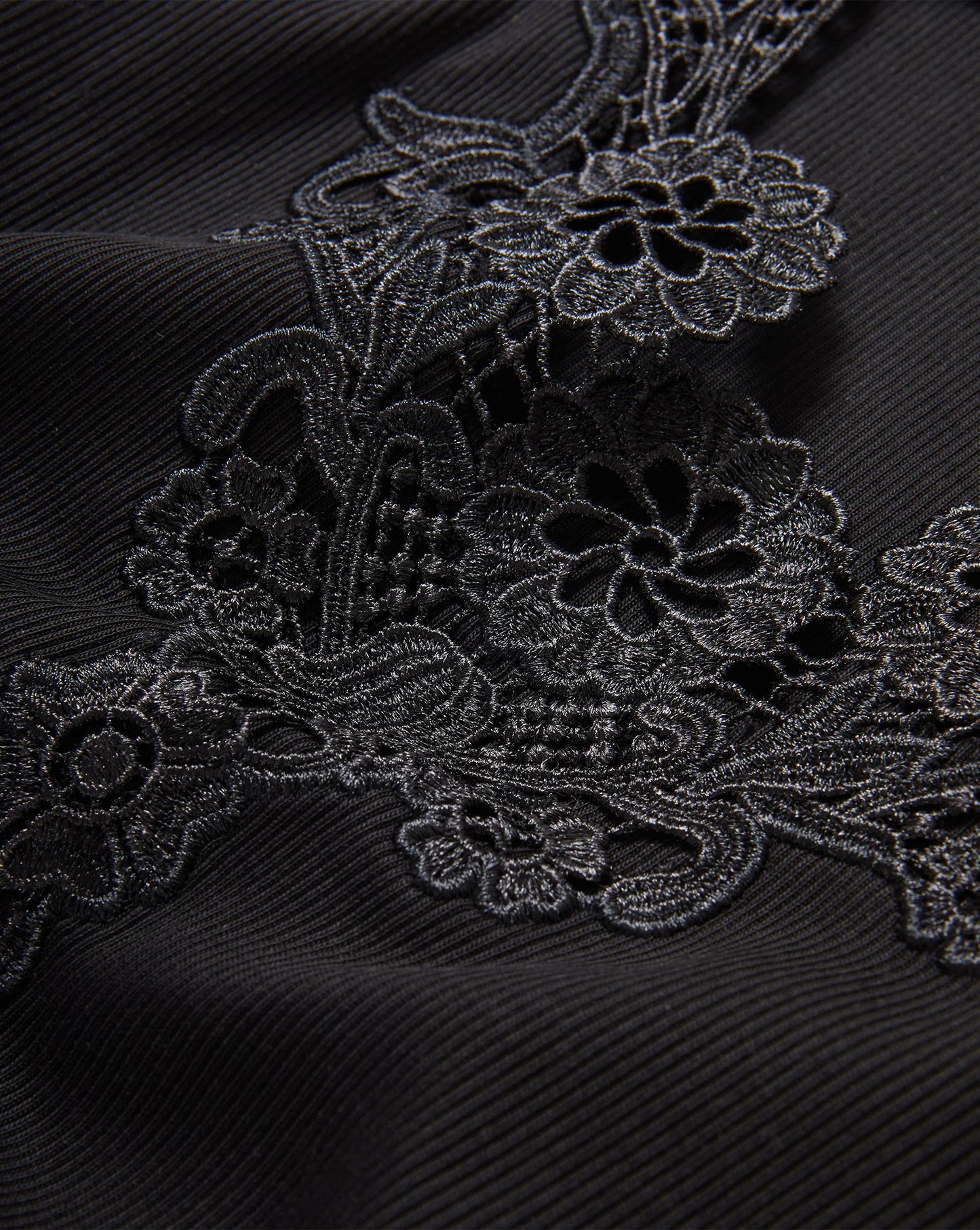 NARCISCA EMBROIDERED TANK - BLACK