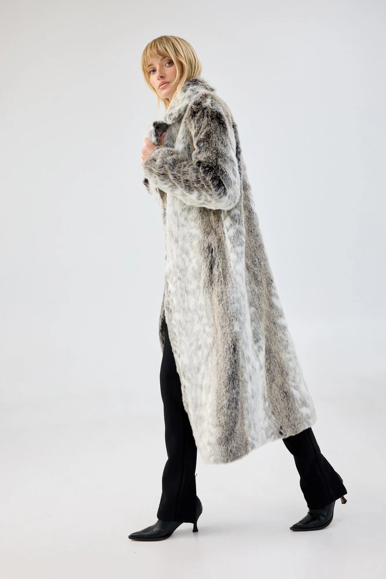 KATHMANDU COAT - SNOW LEOPARD