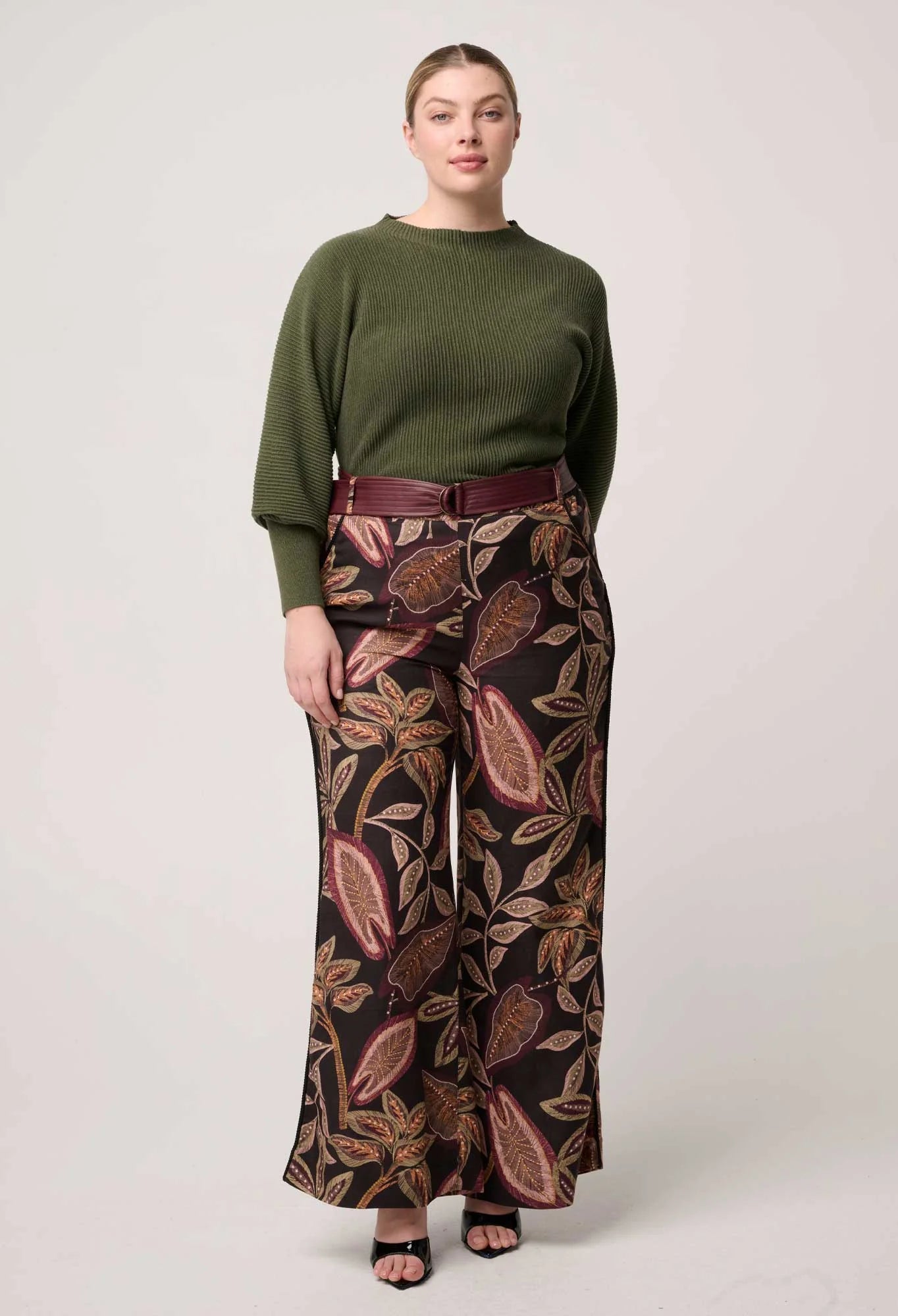 *PREORDER* ROSELLE TOP - WINTER MOSS