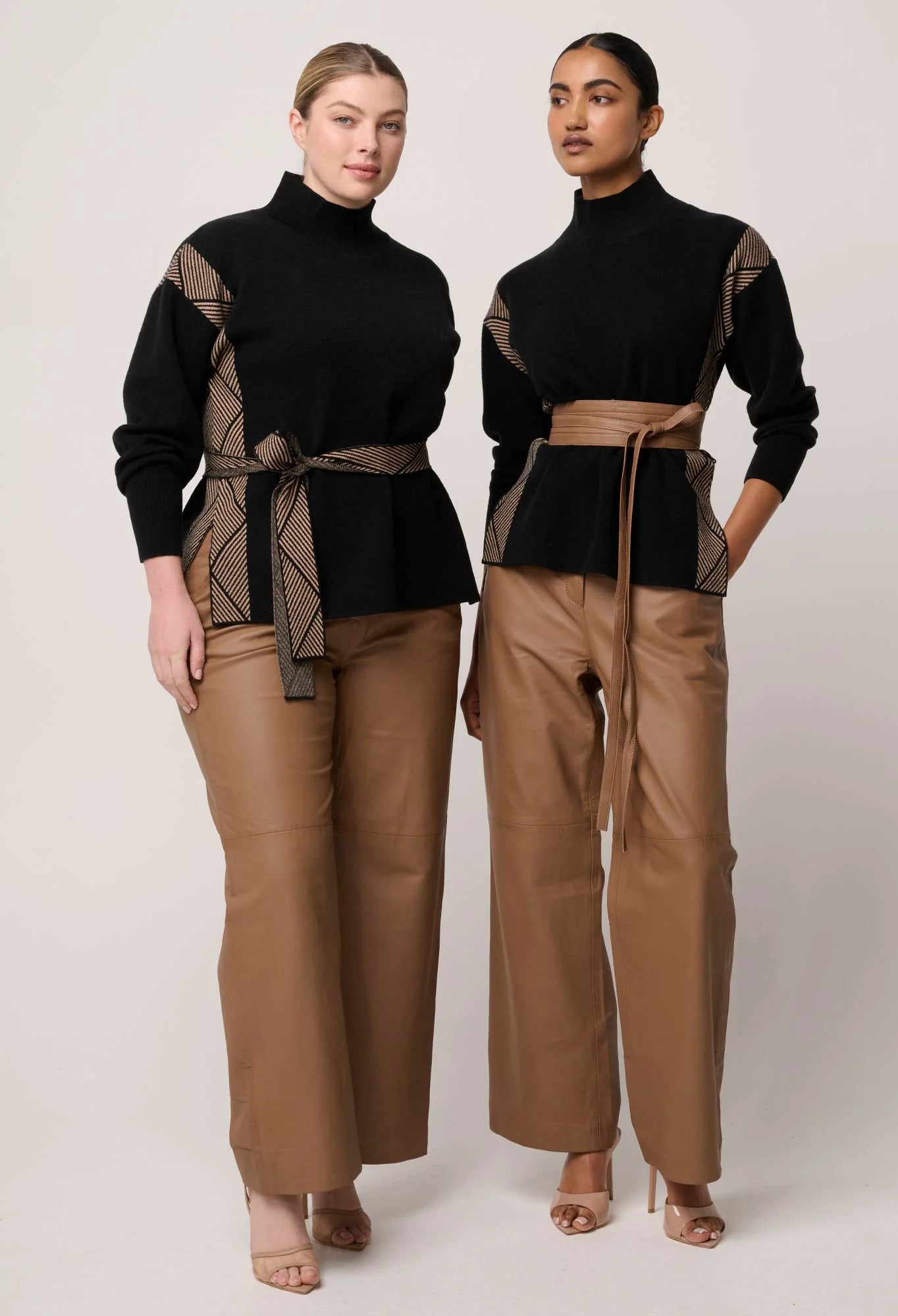 *PREORDER* NOMADIC SWEATER - BLACK CHEVRON