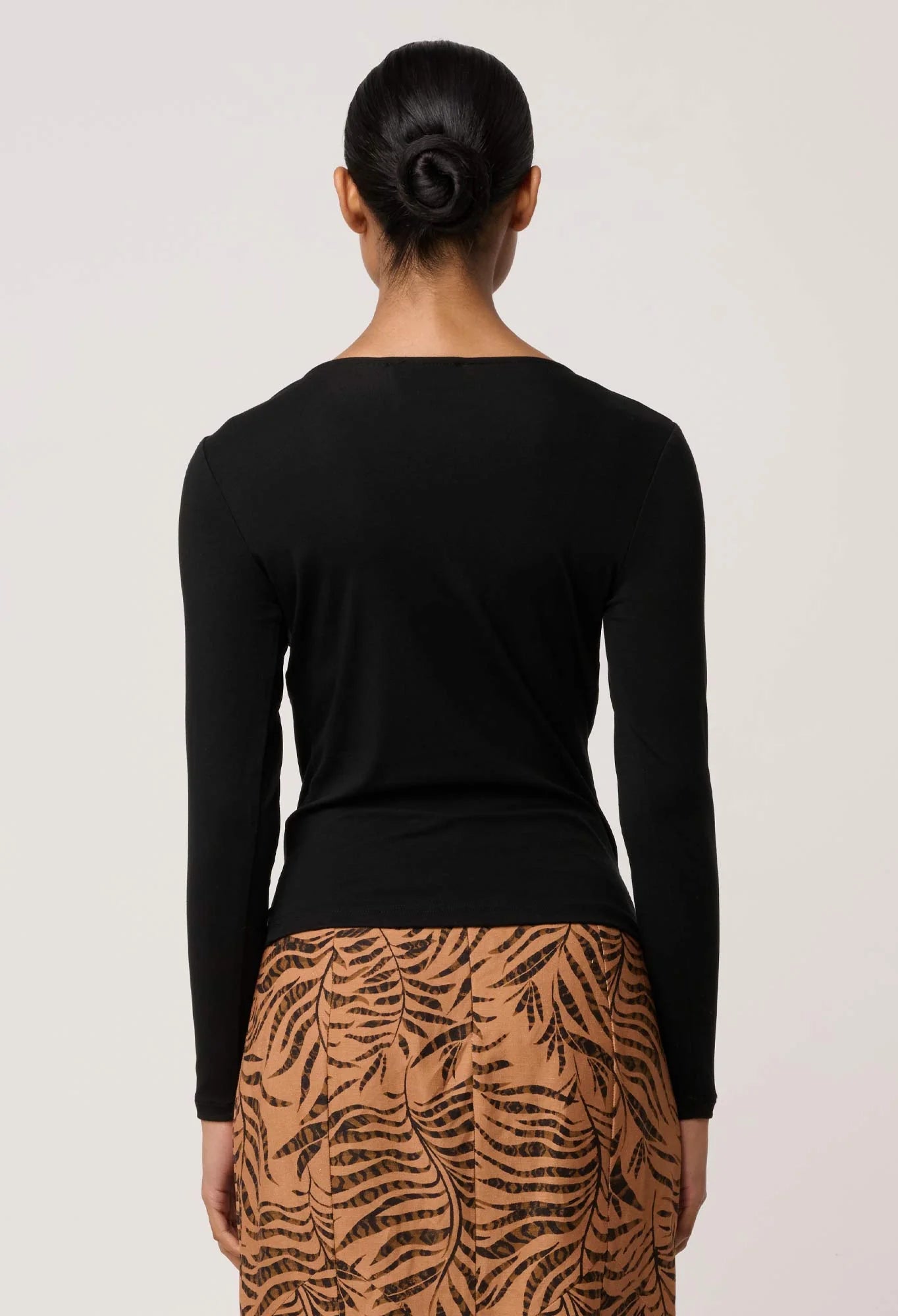 *PREORDER* MILDA COWL TOP - BLACK