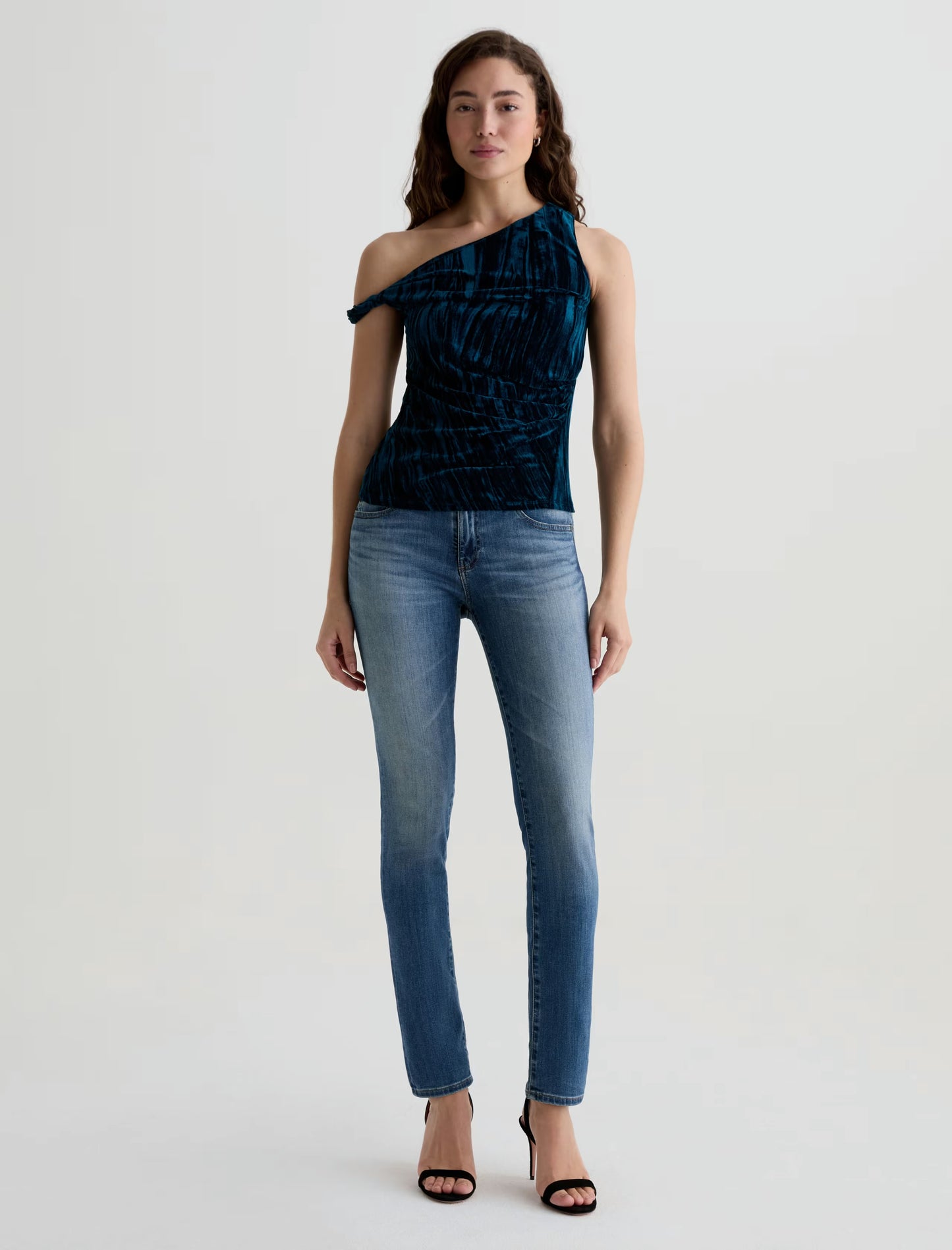 PRIMA JEAN - KINSHIP