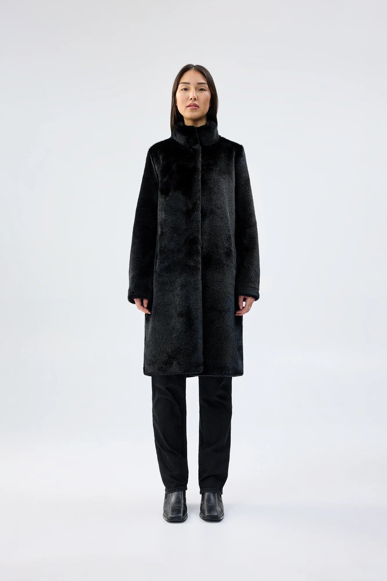RAVEN COAT - BLACK